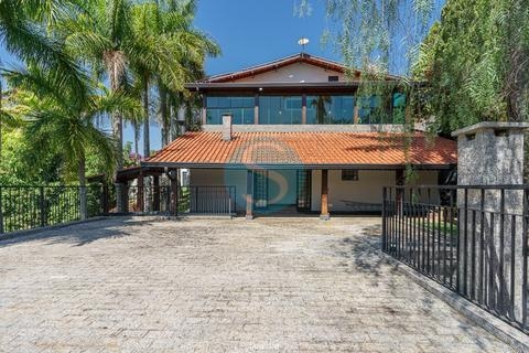 Casa Alto Padrão com 3 Dormitórios e Área Gourmet no Condomínio Vista Alegre – Vinhedo