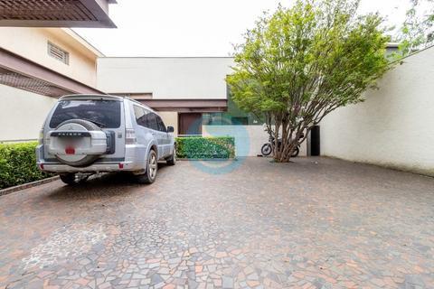 Casa à venda em São Paulo, Jardim América, com 6 quartos, com 300 m²