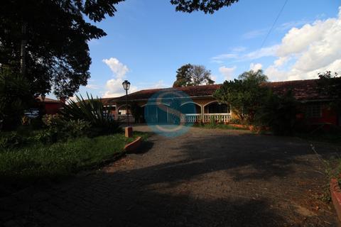 Chácara de 4.675m² com potencial para diversos usos, incluindo comércio!